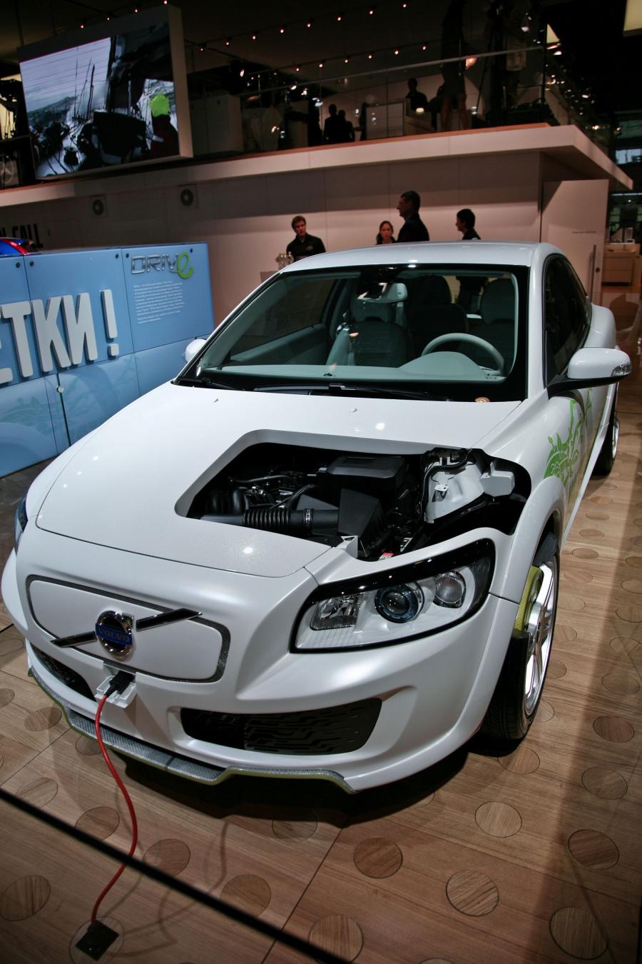  Volvo C30 ReCharge Concept 2007 года  (фото 5 из 19)